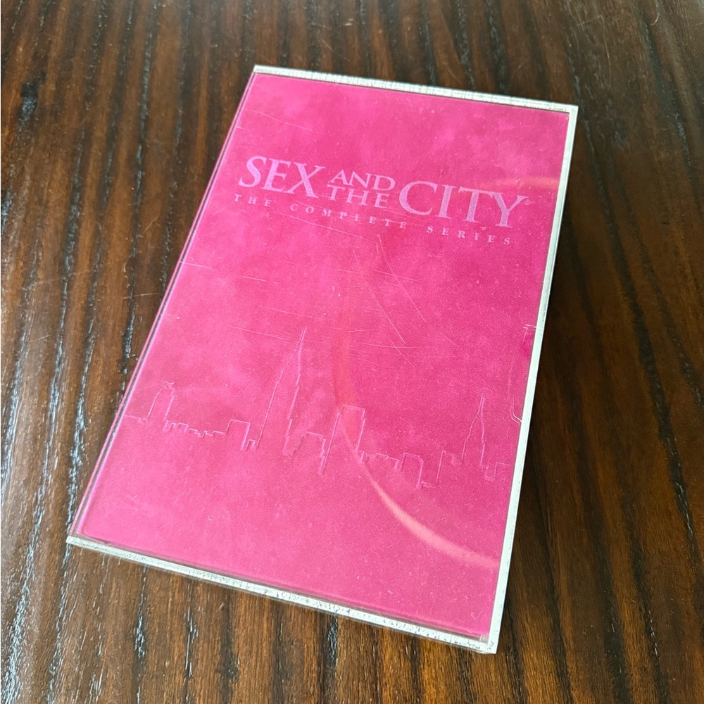 Sex and the City Complete Series Collector’s Box Gift Set - DVDs 2007 20-disc